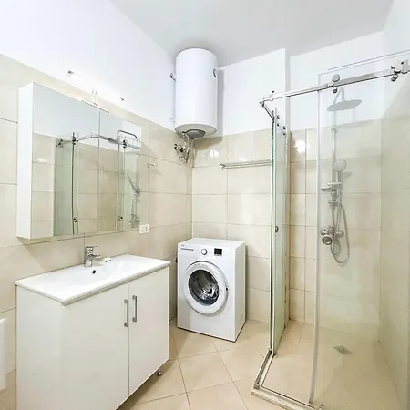 601 Appartement Golem (Tirana)
