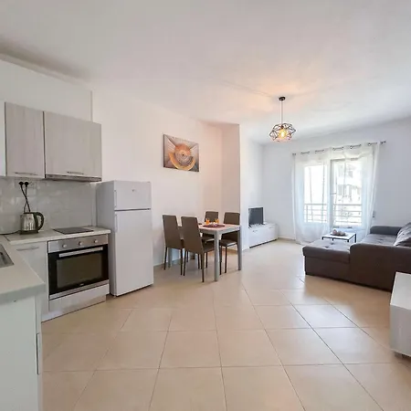 601 Appartement Golem (Tirana)